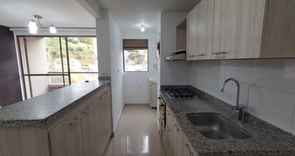 Apartamento de 3 alcobas en arriendo en Aves Maria, Sabaneta, 72 m² · foto 2 de 20