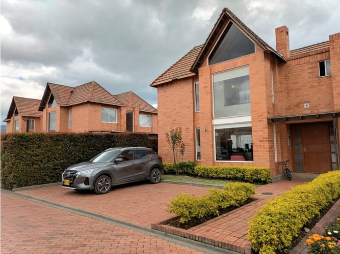 Casa de 3 alcobas en venta en Laura Vicuña, Chía, 151 m² · foto 4 de 22