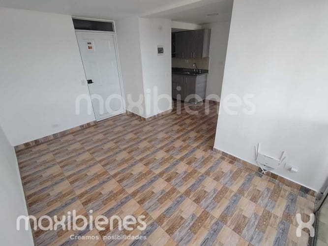 Apartamento de 3 alcobas en arriendo en Pajarito, Medellín, 55 m² · foto 2 de 16