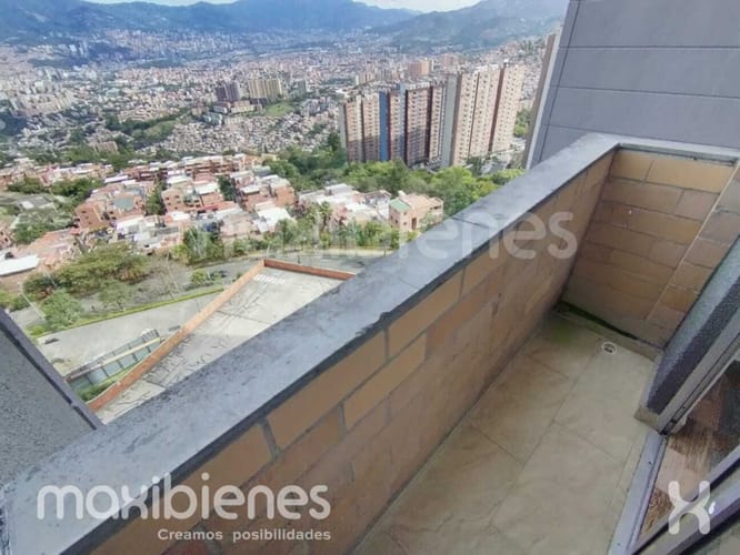 Apartamento de 3 alcobas en arriendo en Pajarito, Medellín, 55 m² · foto 3 de 16