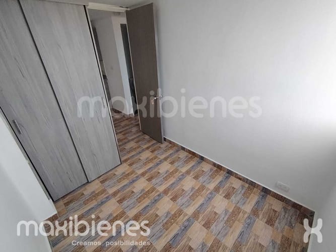 Apartamento de 3 alcobas en arriendo en Pajarito, Medellín, 55 m² · foto 10 de 16