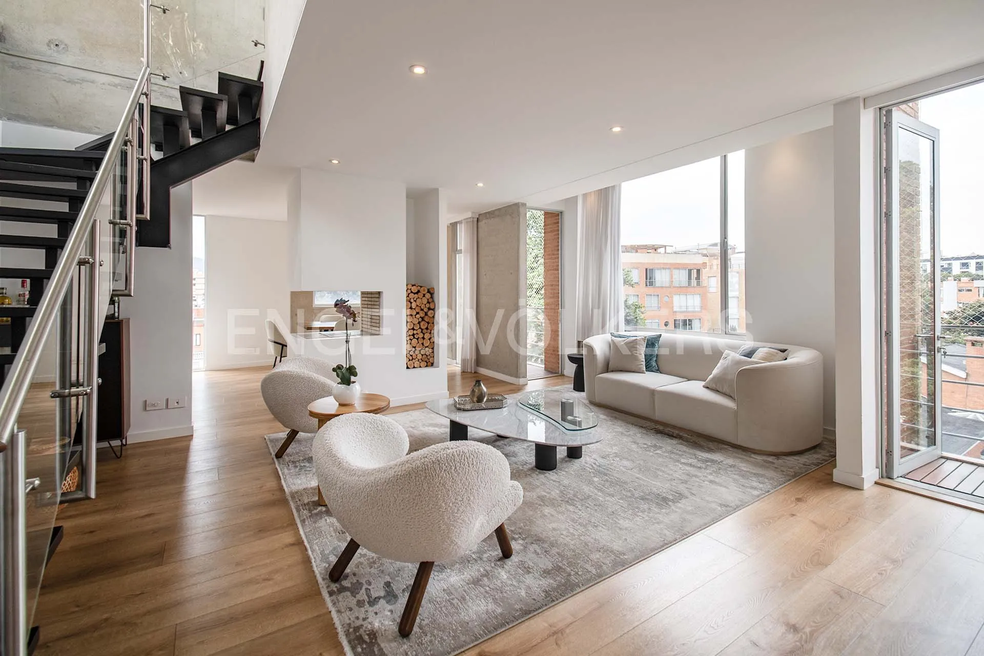 Apartamento en venta en La Carolina, Bogotá · foto 2 de 18
