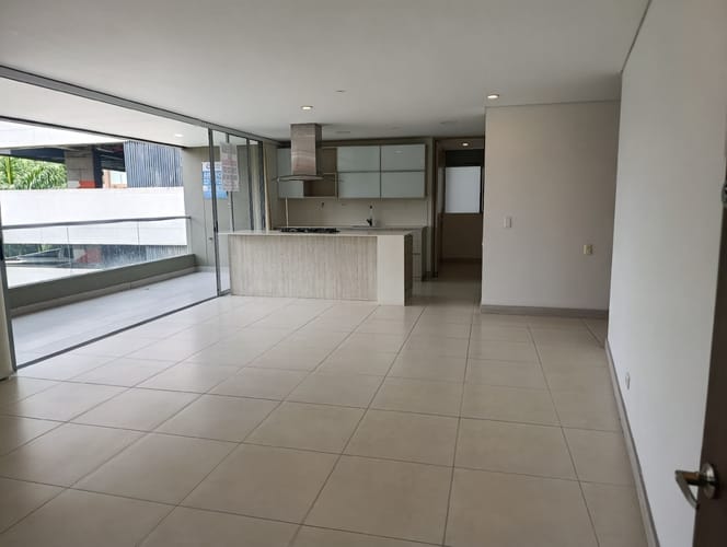 Apartamento de 4 alcobas en arriendo en Castropol, Medellín, 160 m² · foto 15 de 24