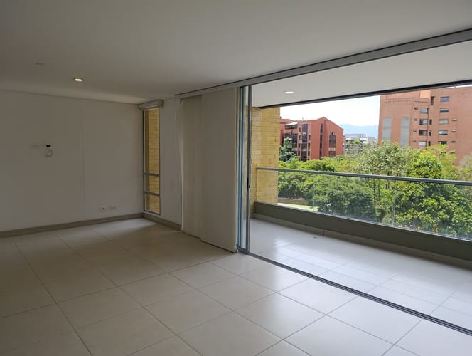 Apartamento de 4 alcobas en arriendo en Castropol, Medellín, 160 m² · foto 19 de 24