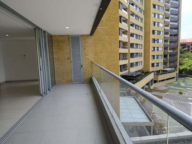 Apartamento de 4 alcobas en arriendo en Castropol, Medellín, 160 m² · foto 21 de 24