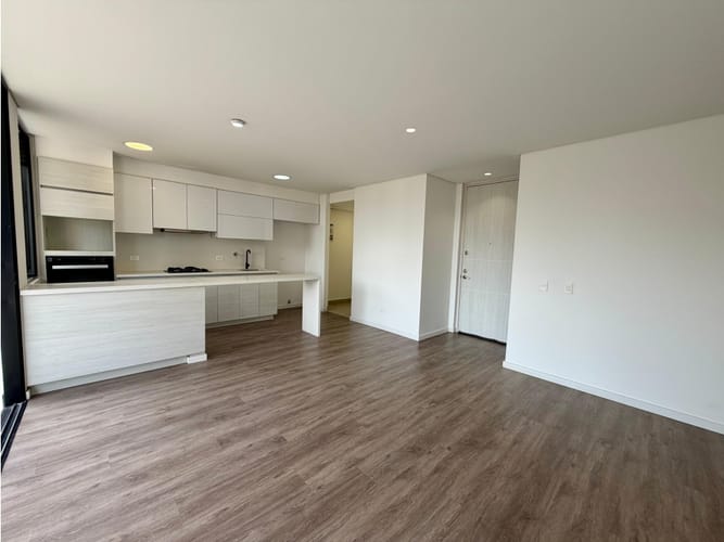 Apartamento de 2 alcobas en arriendo en Lalinde, Medellín, 94 m² · foto 7 de 17