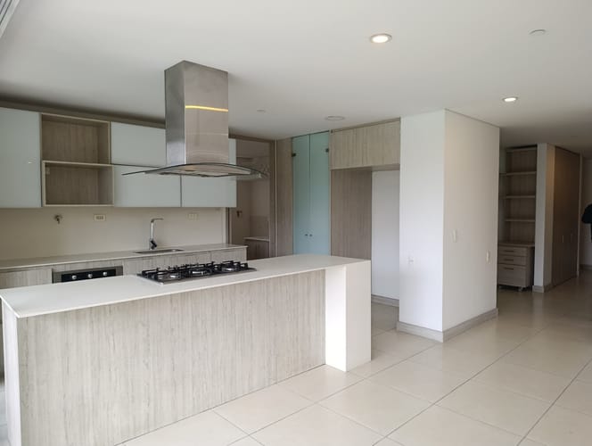 Apartamento de 4 alcobas en arriendo en Castropol, Medellín, 160 m² · foto 24 de 24