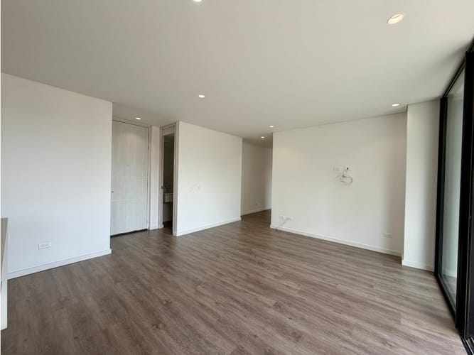 Apartamento de 2 alcobas en arriendo en Lalinde, Medellín, 94 m² · foto 11 de 17