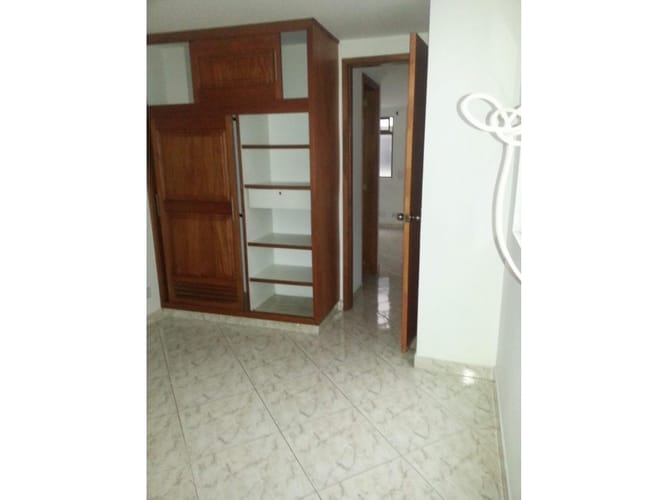 Apartamento de 2 alcobas en venta en La Doctora, Sabaneta, 53 m² · foto 3 de 8