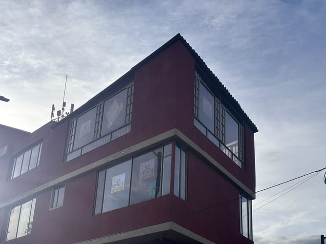 Casa de 4 alcobas en venta en Catalina, Bogotá, 365 m² · foto 2 de 24
