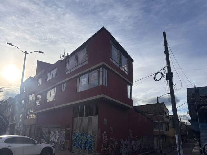 Casa de 4 alcobas en venta en Catalina, Bogotá, 365 m² · foto 3 de 24