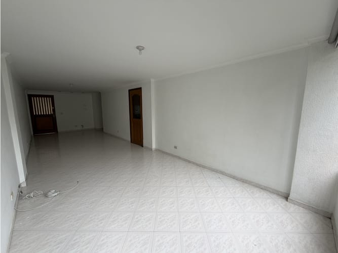 Apartamento de 3 alcobas en arriendo en Las Lomas No.2, Medellín, 120 m² · foto 4 de 24