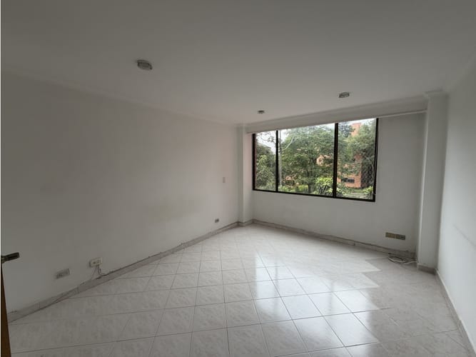 Apartamento de 3 alcobas en arriendo en Las Lomas No.2, Medellín, 120 m² · foto 20 de 24