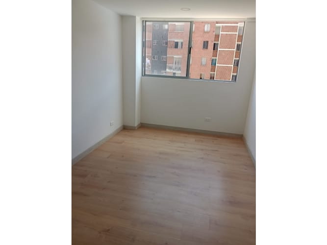 Apartamento de 2 alcobas en venta en Niquia, Bello, 59 m² · foto 5 de 13