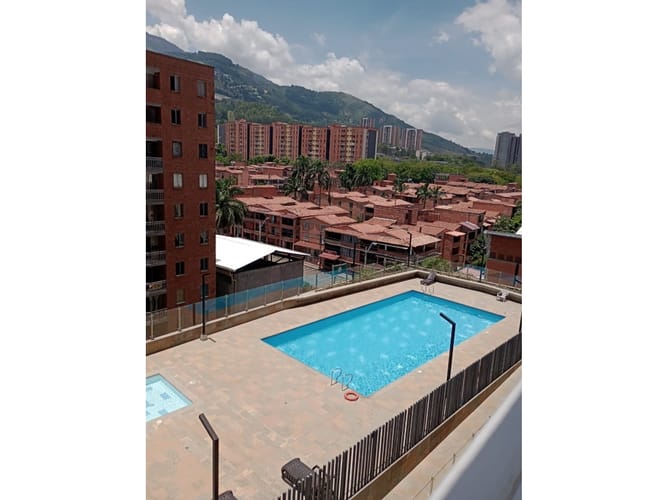 Apartamento de 2 alcobas en venta en Niquia, Bello, 59 m² · foto 13 de 13
