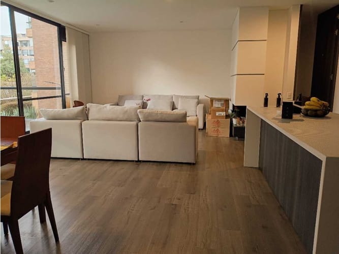 Apartamento de 3 alcobas en venta en Cerros De Suba, Bogotá, 184 m² · foto 3 de 24