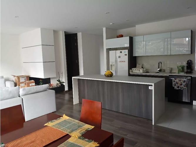 Apartamento de 3 alcobas en venta en Cerros De Suba, Bogotá, 184 m² · foto 5 de 24