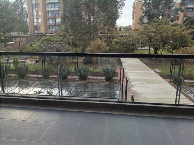 Apartamento de 3 alcobas en venta en Cerros De Suba, Bogotá, 184 m² · foto 10 de 24