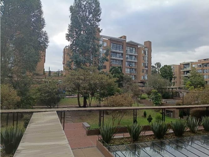 Apartamento de 3 alcobas en venta en Cerros De Suba, Bogotá, 184 m² · foto 11 de 24
