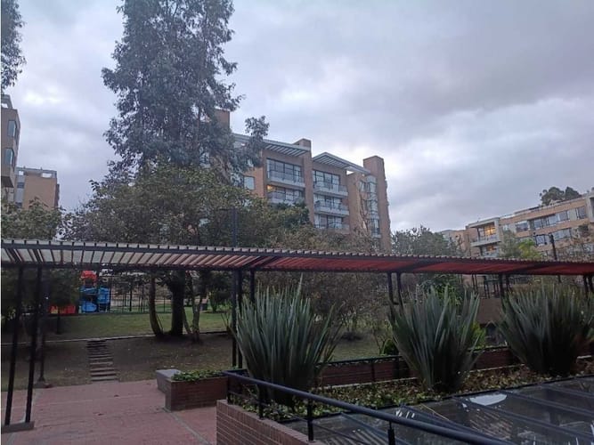 Apartamento de 3 alcobas en venta en Cerros De Suba, Bogotá, 184 m² · foto 22 de 24