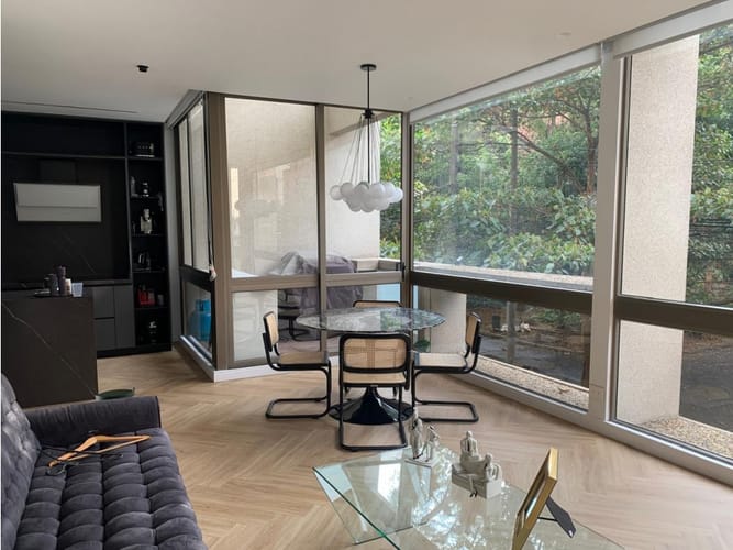 Apartamento de 3 alcobas en venta en Chico Norte, Bogotá, 140 m² · foto 3 de 19