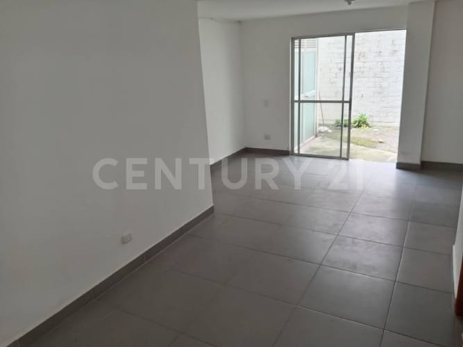 Casa de 2 alcobas en venta en Cr. La Arboleda, Jamundí, 57 m² · foto 12 de 21