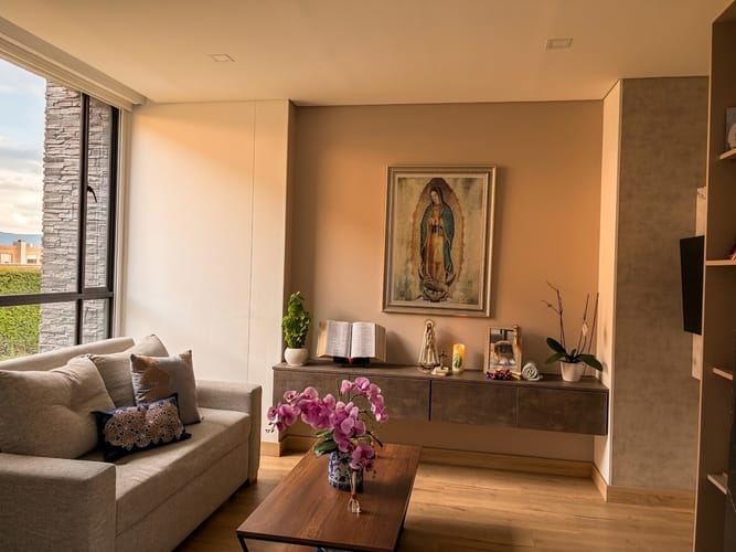 Casa de 3 alcobas en venta en Chuntame, Cajicá, 209 m² · foto 2 de 24