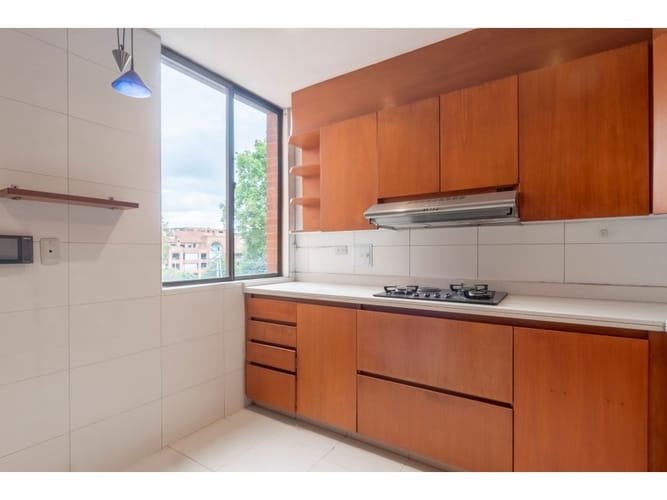 Apartamento de 3 alcobas en venta en Santa Barbara, Bogotá, 183 m² · foto 5 de 18