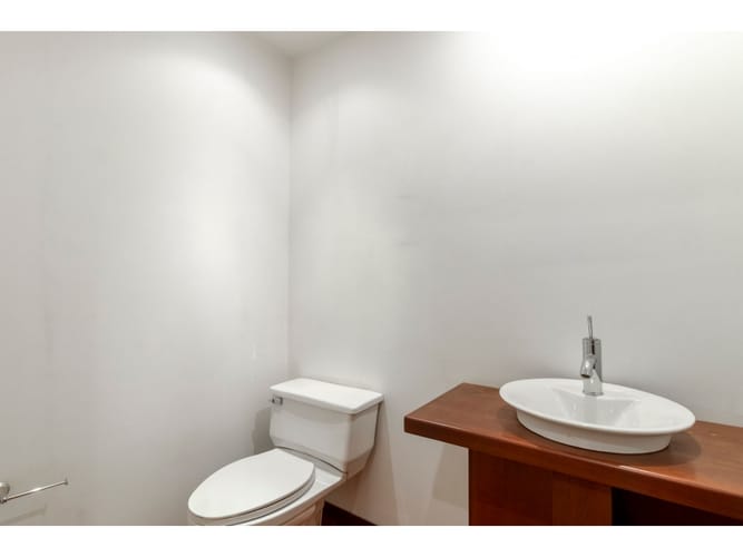Apartamento de 3 alcobas en venta en Santa Barbara, Bogotá, 183 m² · foto 7 de 18