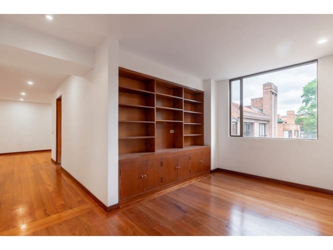 Apartamento de 3 alcobas en venta en Santa Barbara, Bogotá, 183 m² · foto 8 de 18