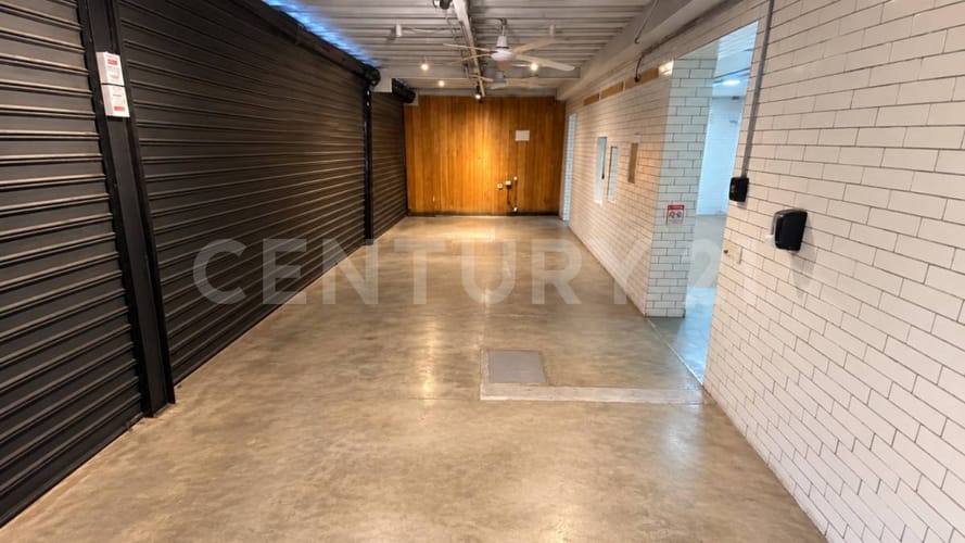 Local en arriendo en Granada, Cali, 60 m² · foto 2 de 11