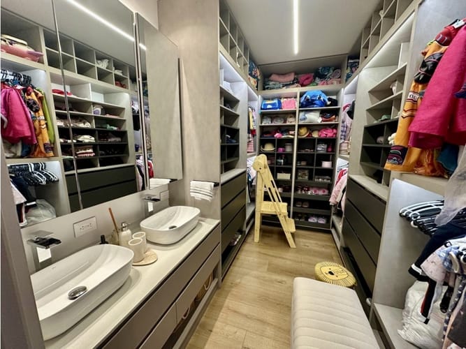 Apartamento de 3 alcobas en venta en Chicó Navarra, Bogotá, 352 m² · foto 13 de 23