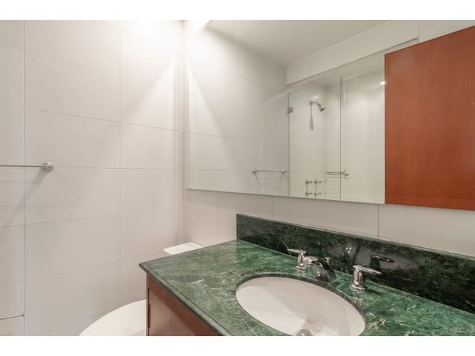 Apartamento de 3 alcobas en venta en Santa Barbara, Bogotá, 183 m² · foto 14 de 18