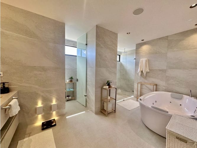 Apartamento de 3 alcobas en venta en Chicó Navarra, Bogotá, 352 m² · foto 14 de 23