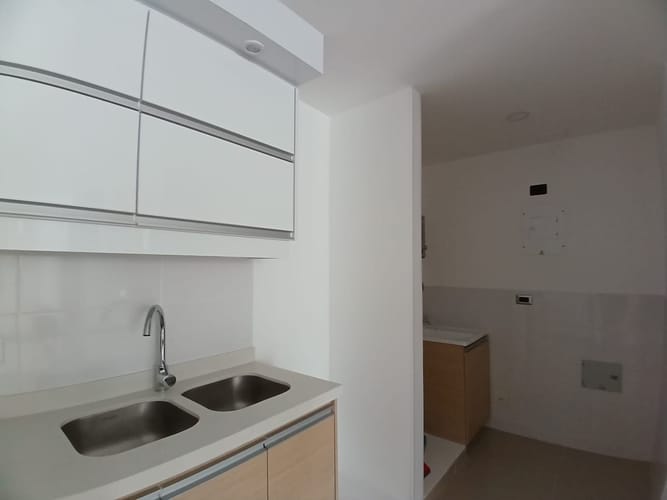 Apartamento de 2 alcobas en venta en Belmonte, Pereira, 65 m² · foto 2 de 15