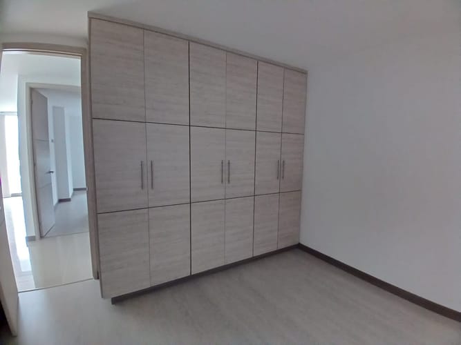 Apartamento de 2 alcobas en venta en Belmonte, Pereira, 65 m² · foto 11 de 15