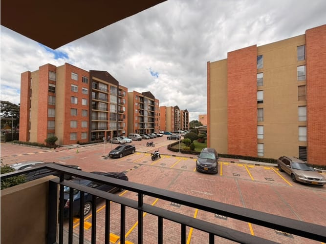 Apartamento de 3 alcobas en venta en Zona Centro, Madrid, 71 m² · foto 5 de 14