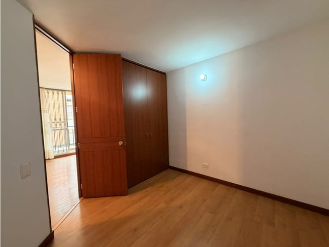 Apartamento de 3 alcobas en venta en Zona Centro, Madrid, 71 m² · foto 8 de 14