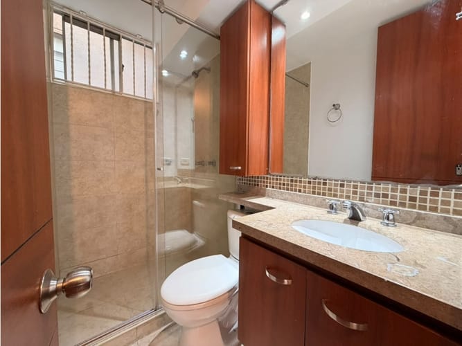 Apartamento de 3 alcobas en venta en Zona Centro, Madrid, 71 m² · foto 9 de 14