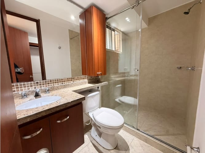 Apartamento de 3 alcobas en venta en Zona Centro, Madrid, 71 m² · foto 11 de 14