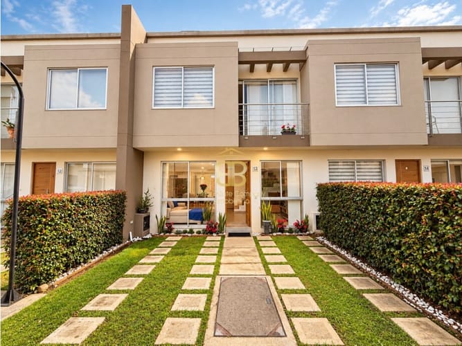 Casa de 3 alcobas en venta en Fonquetá, Chía, 131 m² · foto 2 de 23