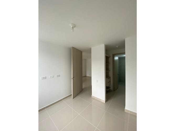 Apartamento de 2 alcobas en venta en Caucaseco, Yumbo, 55 m² · foto 9 de 12