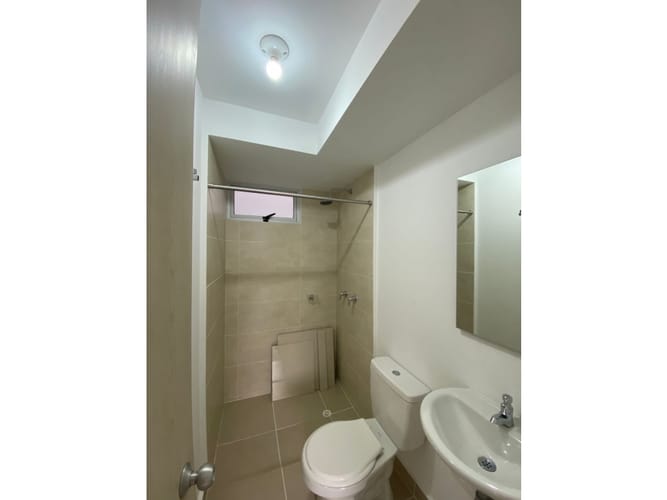 Apartamento de 2 alcobas en venta en Caucaseco, Yumbo, 55 m² · foto 10 de 12