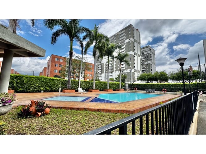 Casa de 4 alcobas en venta en Lili, Cali, 140 m² · foto 2 de 24