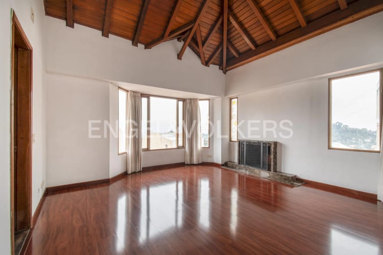 Casa de 4 alcobas en venta en Cerros De Suba, Bogotá, 292 m² · foto 12 de 20