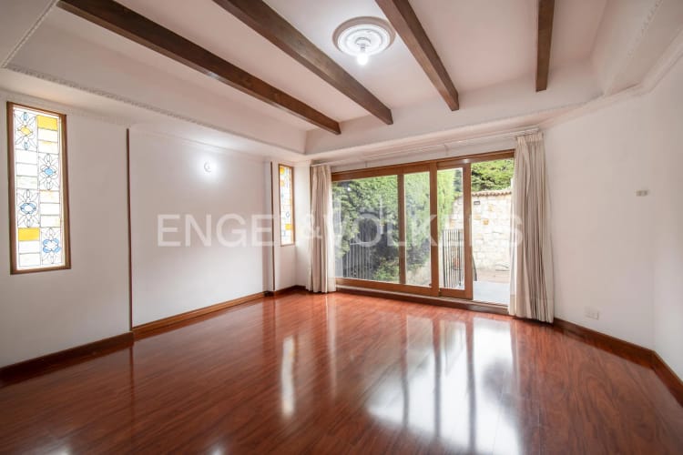 Casa de 4 alcobas en venta en Cerros De Suba, Bogotá, 292 m² · foto 3 de 20