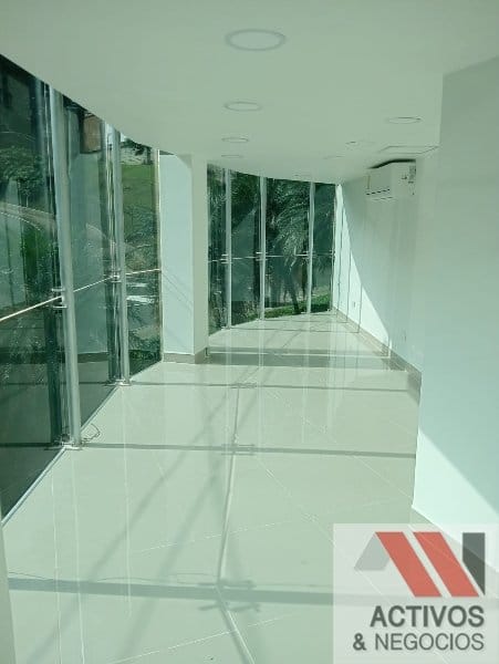 Oficina en arriendo en El Castillo, Medellín, 92 m² · foto 9 de 10