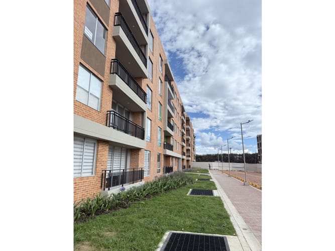 Apartamento de 2 alcobas en arriendo en Calahorra, Cajicá, 78 m² · foto 6 de 21