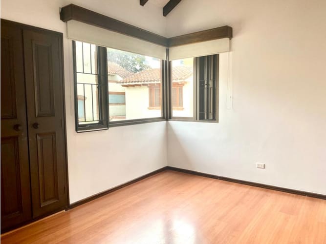 Casa de 4 alcobas en arriendo en Calleja Baja, Bogotá, 322 m² · foto 6 de 10