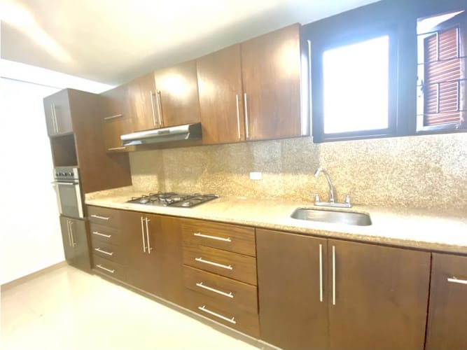 Casa de 4 alcobas en arriendo en Calleja Baja, Bogotá, 322 m² · foto 7 de 10